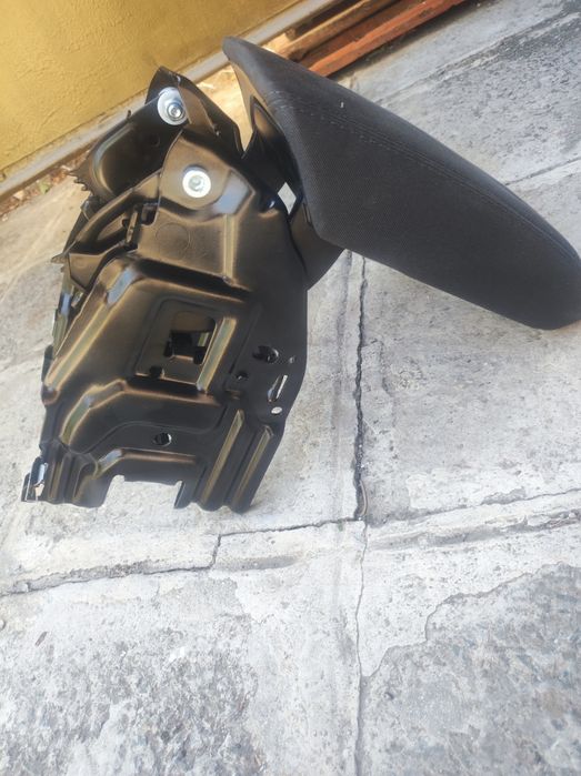 Подлакътник Ауди А5