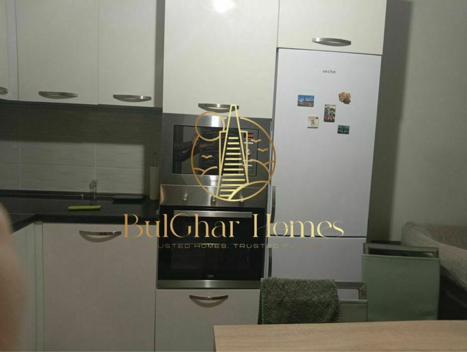 Дава се под наем Тристаен апартамент в Варна, Трошево - 64 кв.м за 648.21 € - Снимка #1