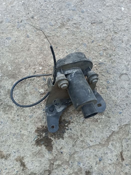 BMW 7 е38 Запчасти разные...