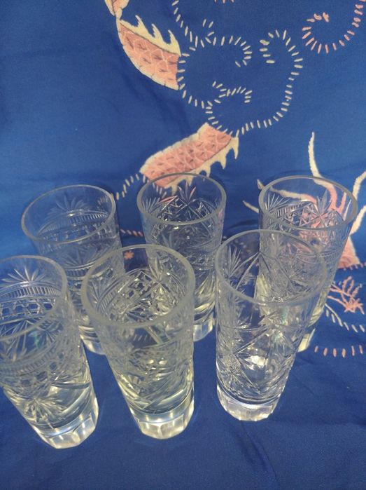 Хрустальный стакан