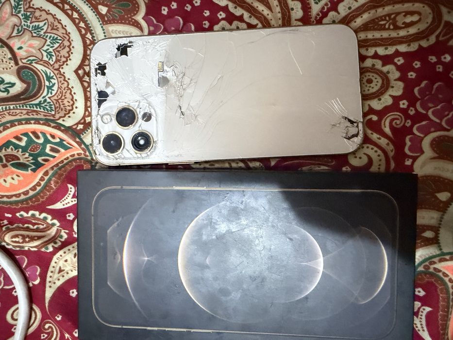 Айфон 12 про макс