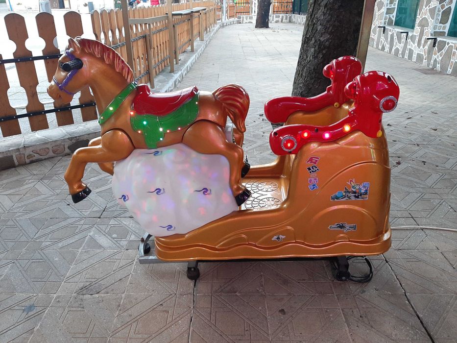 Детска клатушка атракцион