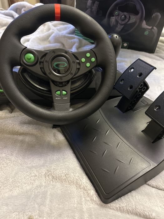 Геймърски волан esperanza nitro със педали.