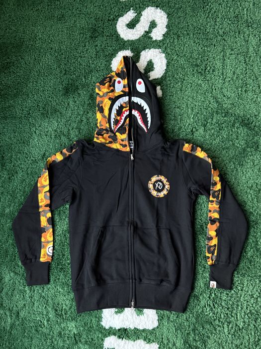 Hanorac Bape Shark Negru M x XO- Zip Up Camo Hoodie