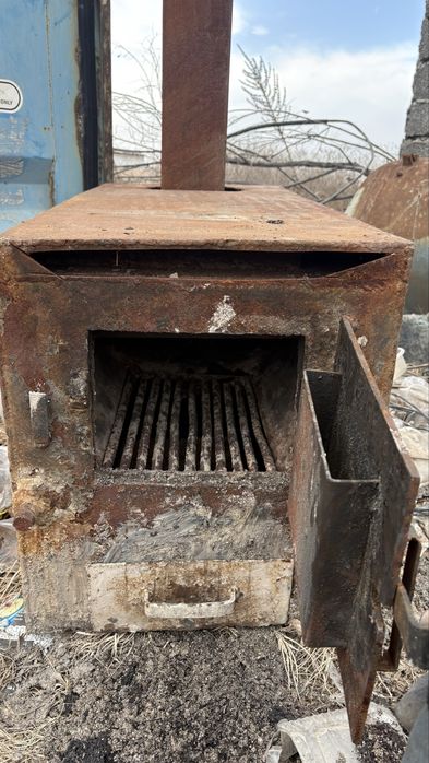 Печь для обогрева помещение.