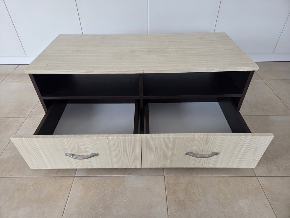 Comoda tv cu roti de transport