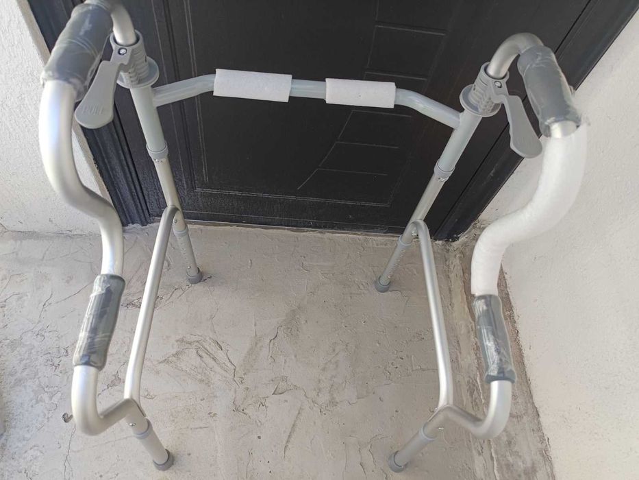 Стол проходилка 4в1 Нов!!!