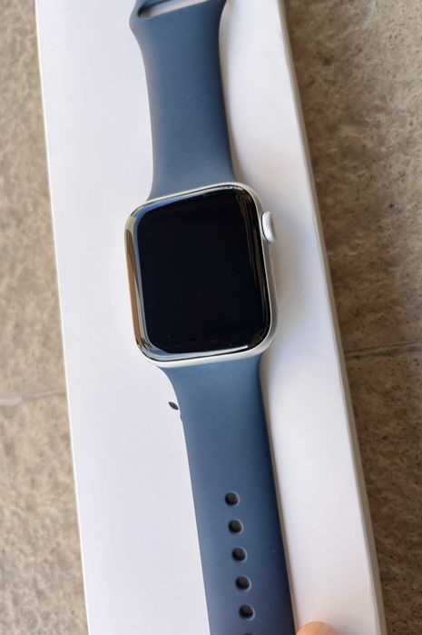 Vand Apple Watch SE 2nd Generation - 44mm