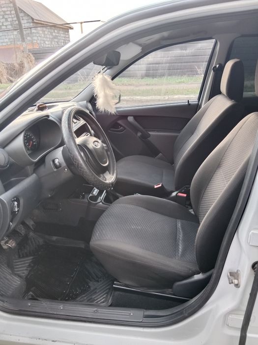 Продам Лада Гранта рестайлинг 2012год