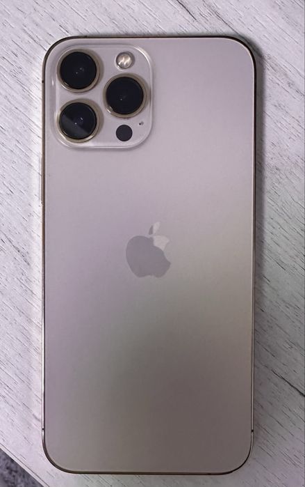 Vând iPhone 13 Pro Max