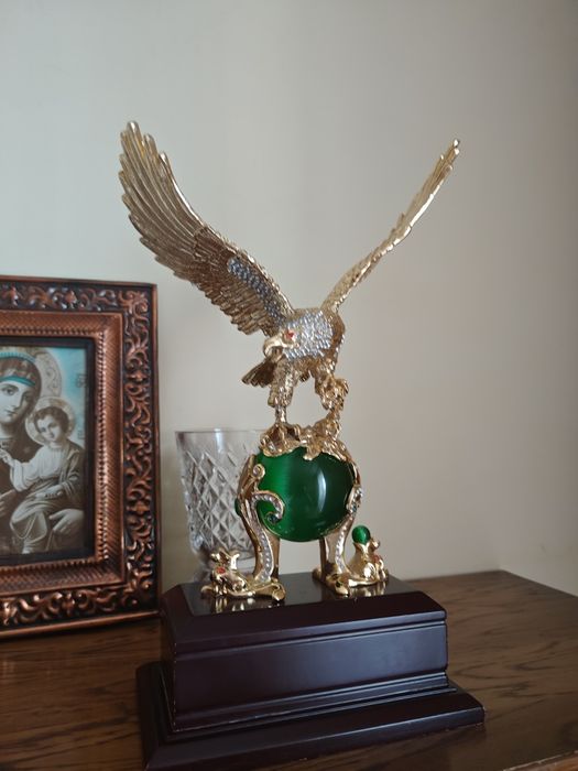 Орел с девяностых