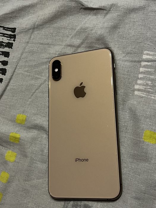 Продам Айфон XS Max
