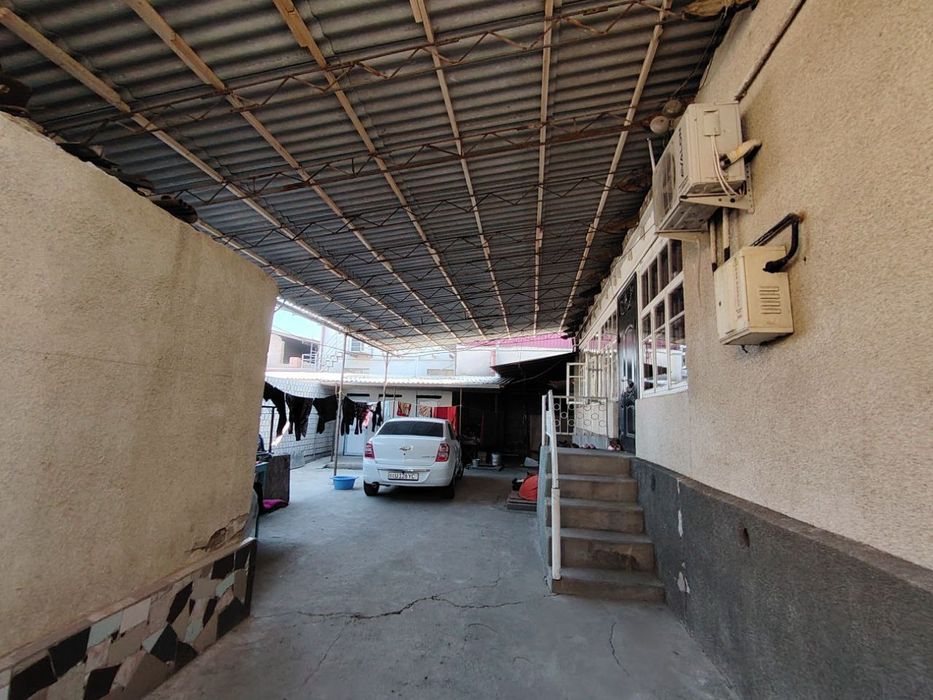 Uchastka sotiladi foot siti yonoda