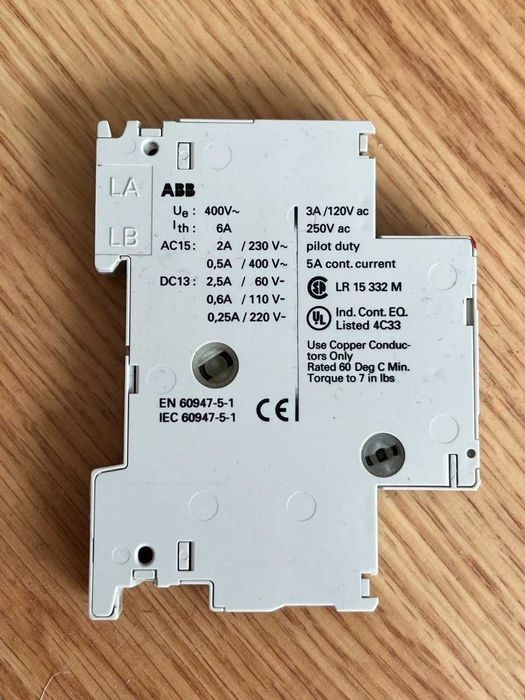 Bloc contact auxiliar ABB HK-11, 1NO + 1NC, folosit, 400V