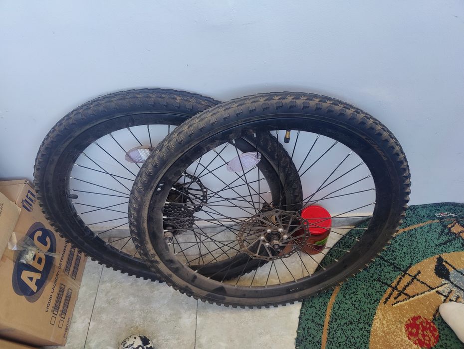 Продам раму и колёса велосипеда