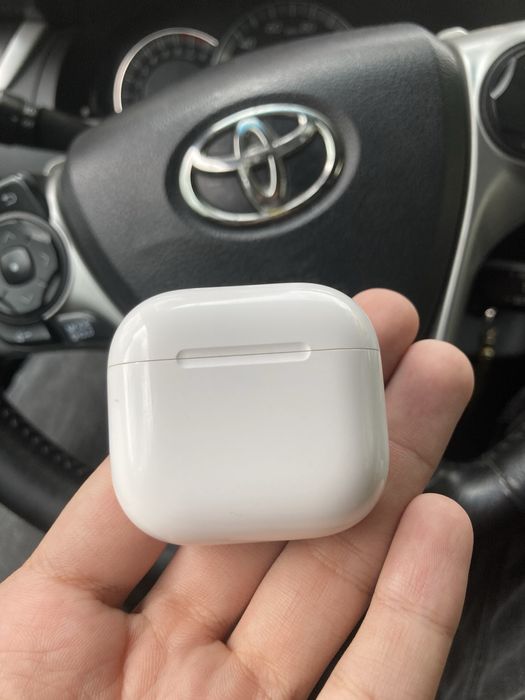 Airpods 4 оригинал