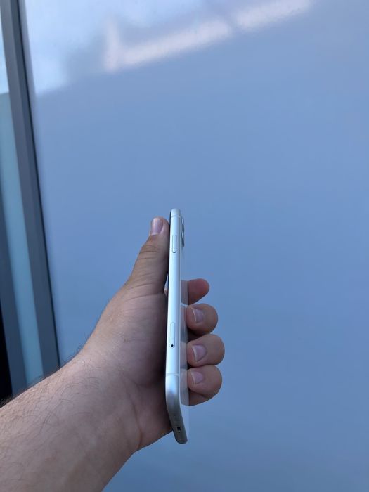 Iphone 11 с гарантие