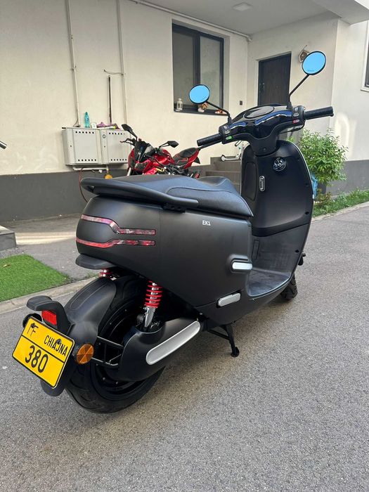 Scurer electric Horwin EK1