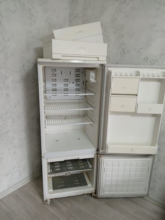 Продам холодильник в хорошем состояние!