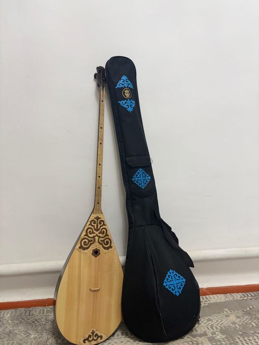 Домбыра сатылады