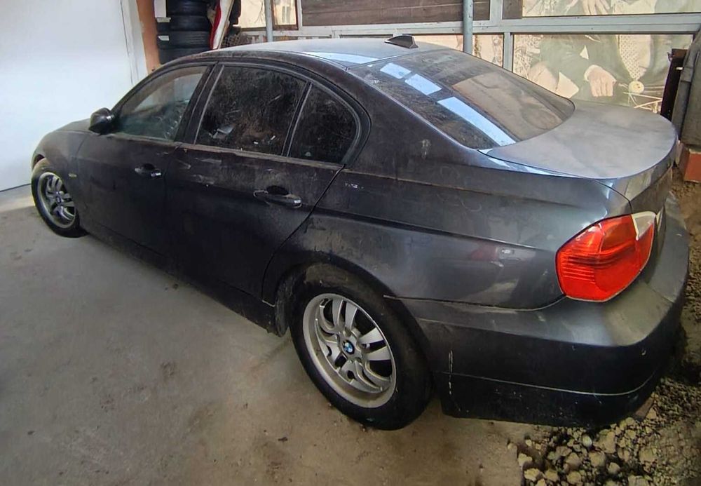 BMW 320i 2006 Automată + GPL