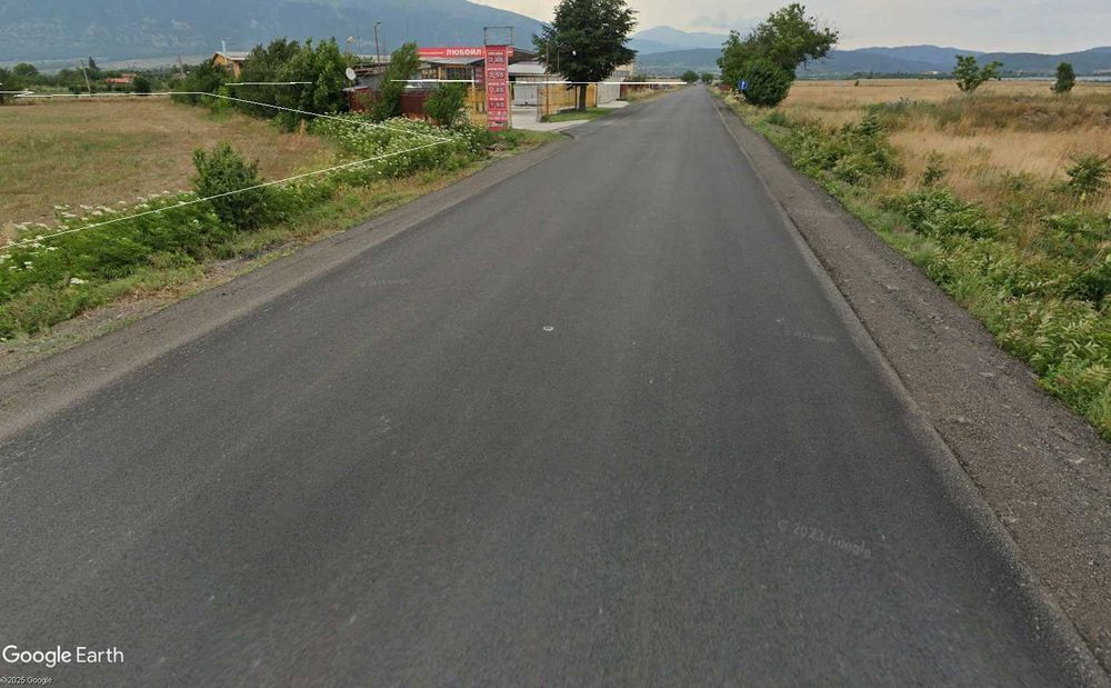 ИМОТ 9,150 дка, с лице на главен път Пловдив - Казанлък