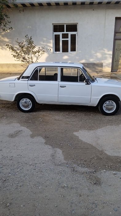 ВАЗ сотилади 01 срочна