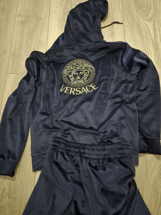 Costum sport pentru Dama măsura M..catifea Blomarin