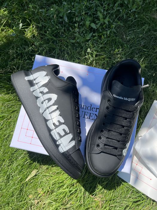 Alexander Mcqueen