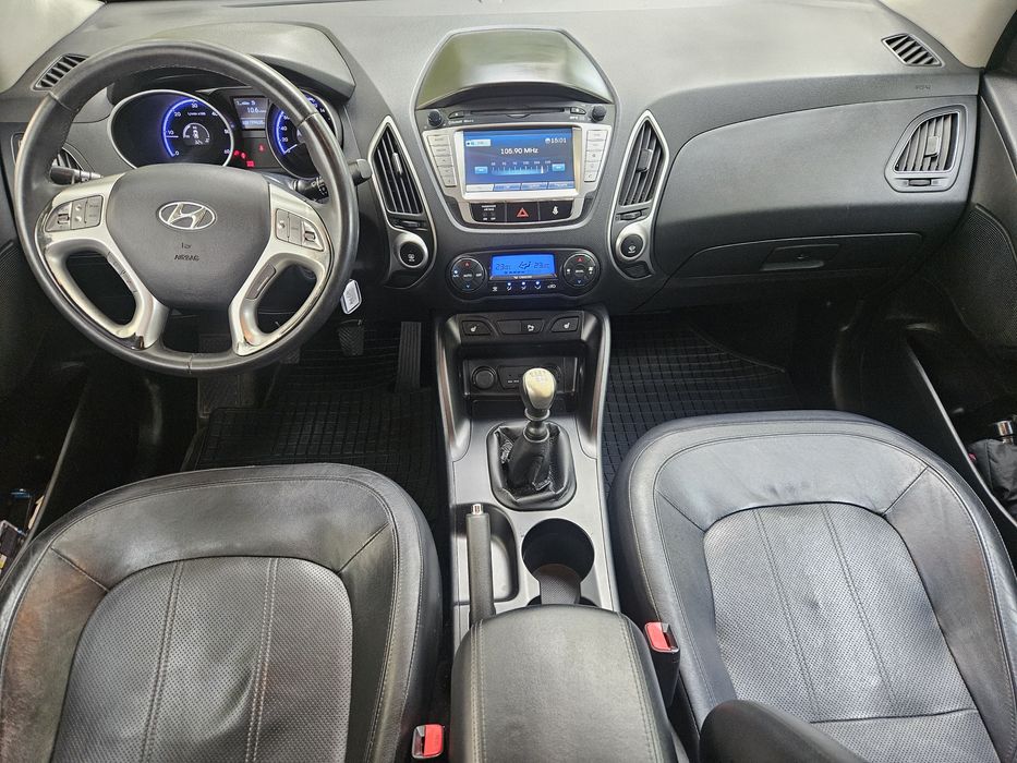 Джип Hyundai ix35 2.0 CRDi 4x4 Навигация Гражданска+каско

2.0 CRDi 4x