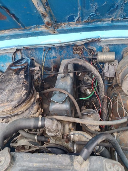 Уаз 5 местка находу