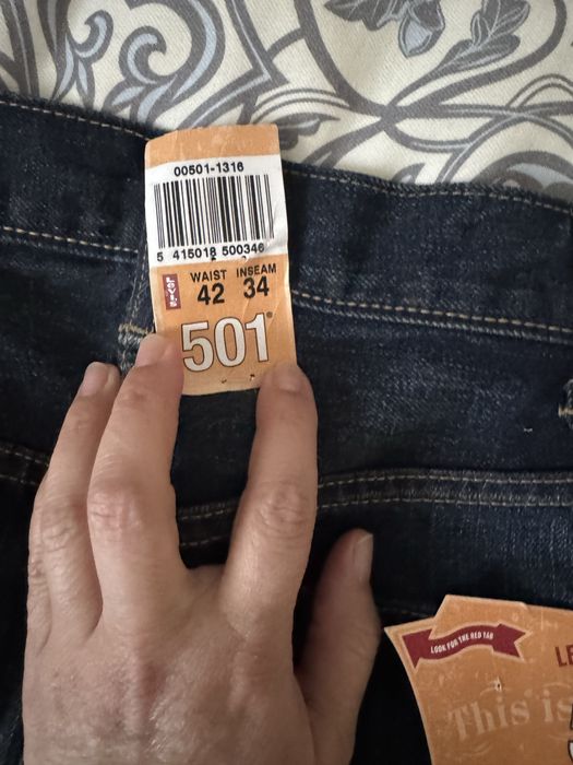 Новые джинсы мужскин levis