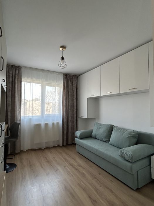 Proprietar - vand garsoniera complet renovata si mobilata