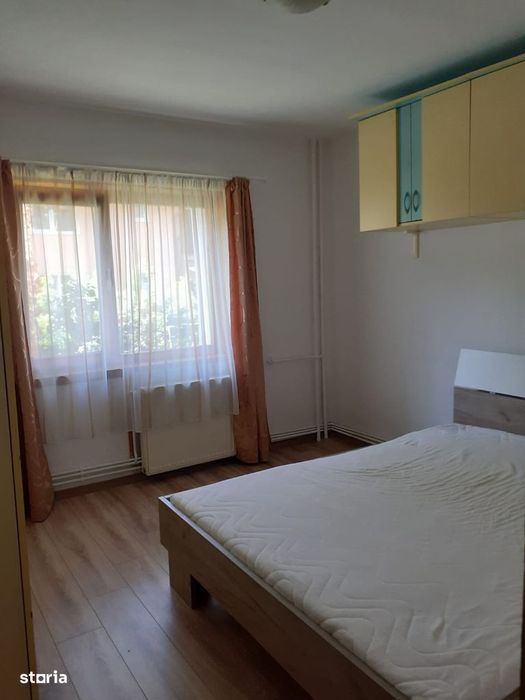 Apartament 2 camere, parter inalt, centrala proprie, zona Tasnad