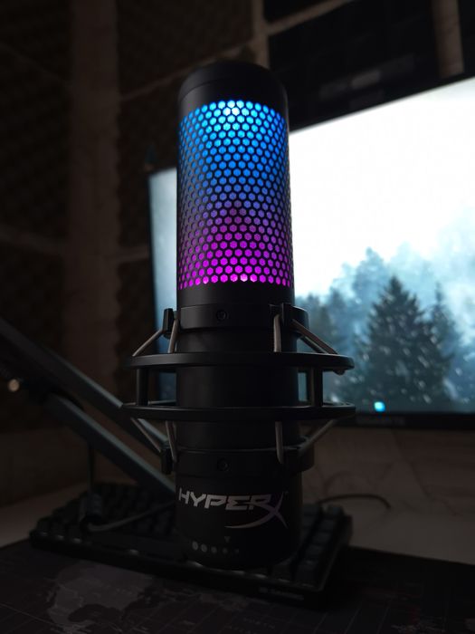 Микрофон HyperX QuadCast S
