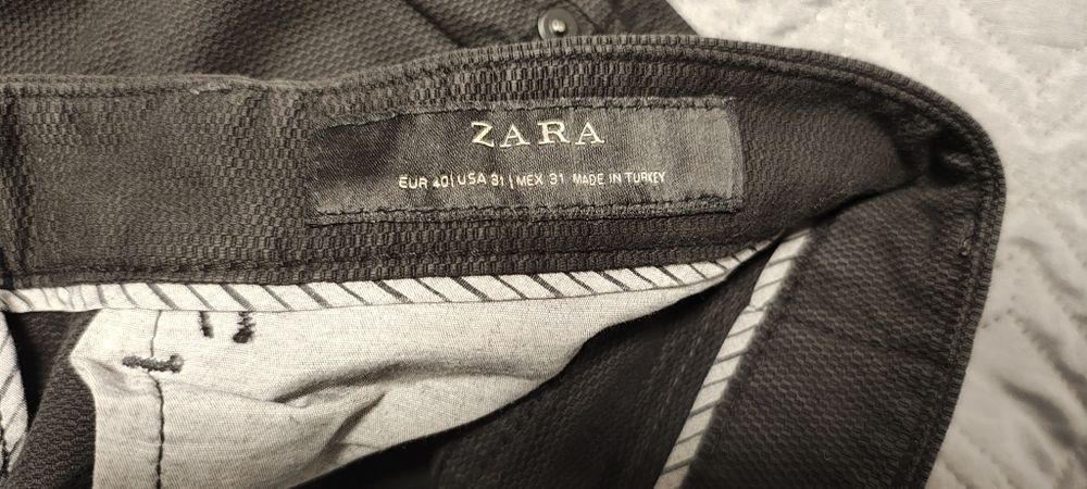 Blugi/Pantaloni Zara