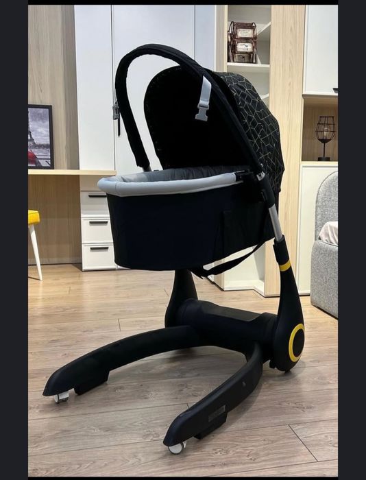 Продам коляску трансформер, стульчик для кормления