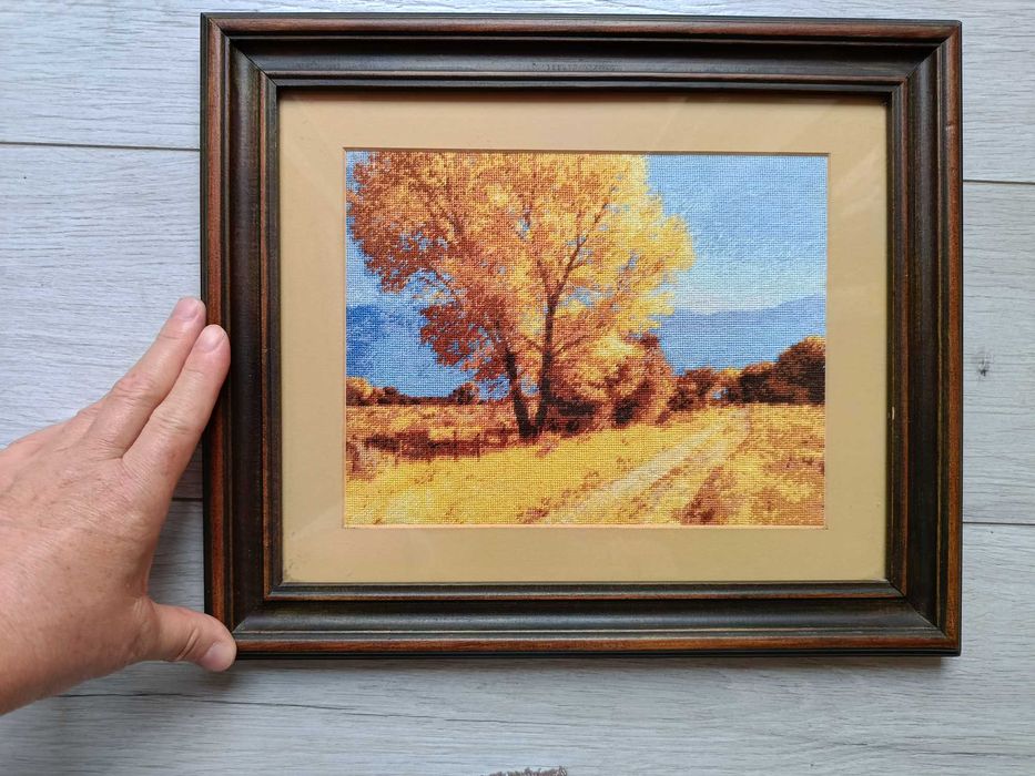 гоблен ,, Есен", ръчно ушит