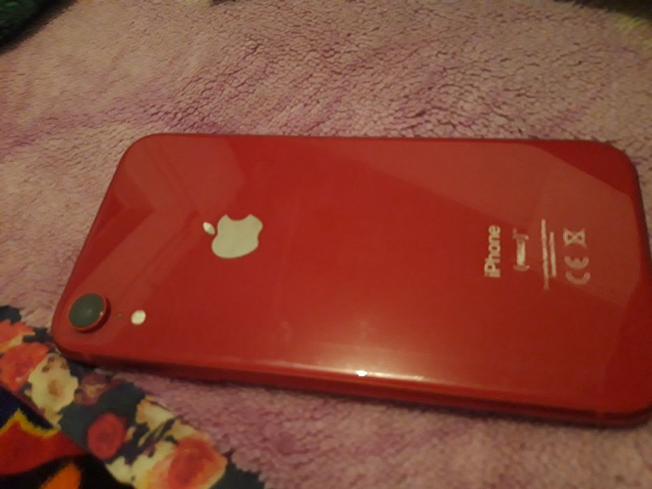 Айфон хр красный
