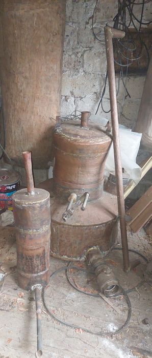 Vand Cazan de tuica cu amestecator lateral din tabla de arama de 100 a