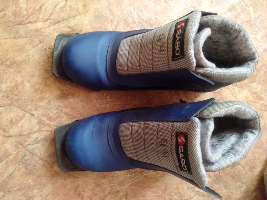 Продам лыжи в комплекте