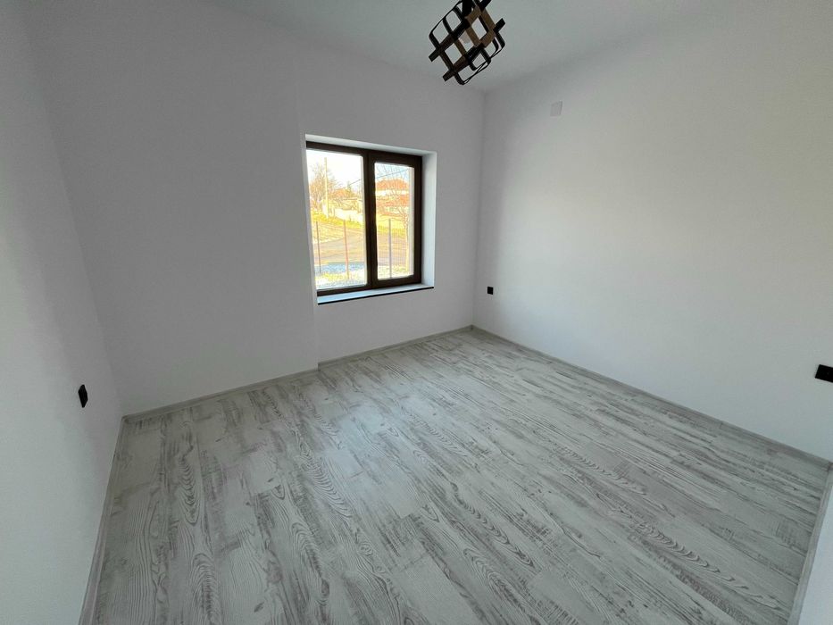 Прекрасна къща за продажба в село Овощник – готова за обзавеждане