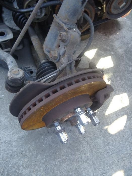 Vand Fuzeta Fata Dreapta Toyota RAV 4 2.0 Diesel 4X4 din 2004