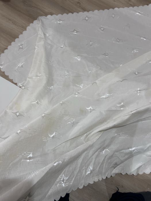 Скатерть белый тканевый