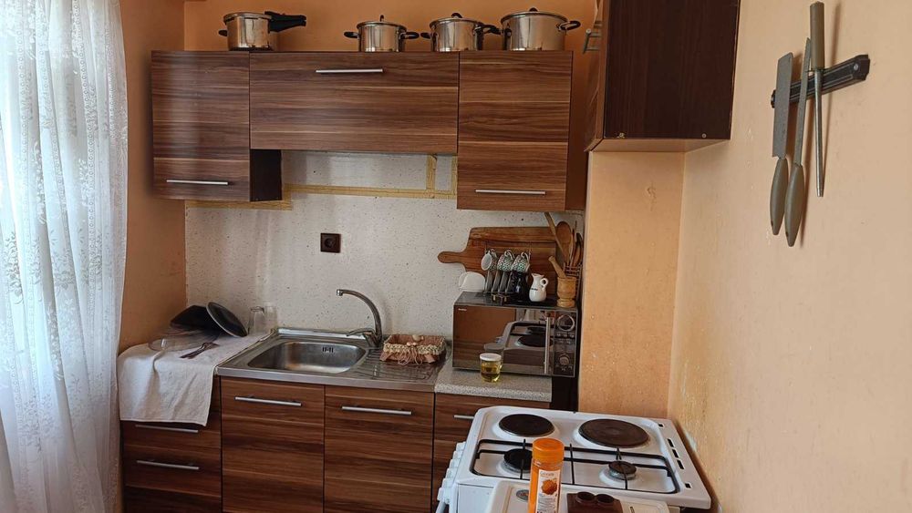 Дава се под наем Двустаен апартамент в Казанлък - 65 кв.м за 255 € - Снимка #2
