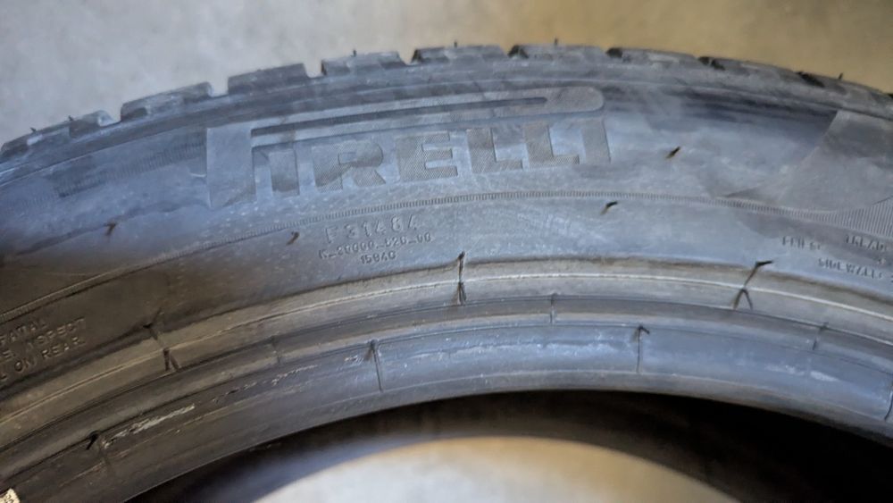 Гуми Pirelli 255 45 20 зимни 4бр