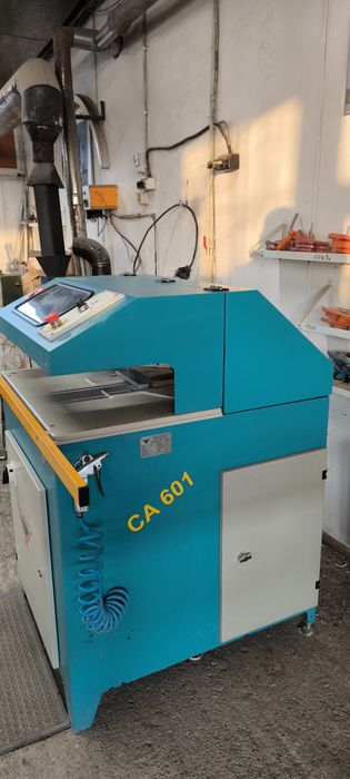 Ъглопочистваща машина за PVC Yilmaz