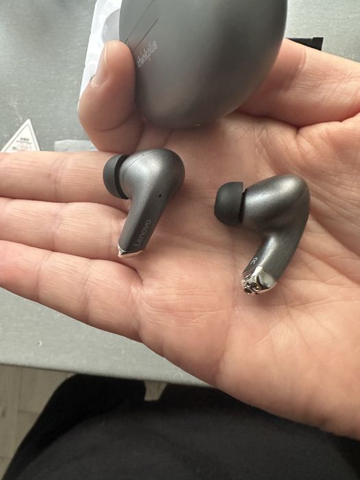 Casti bluetooth Lenovo Noi Negolosite