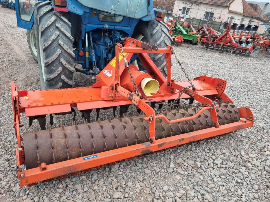 Freza Grapa Rotativa Kuhn HRB 302D