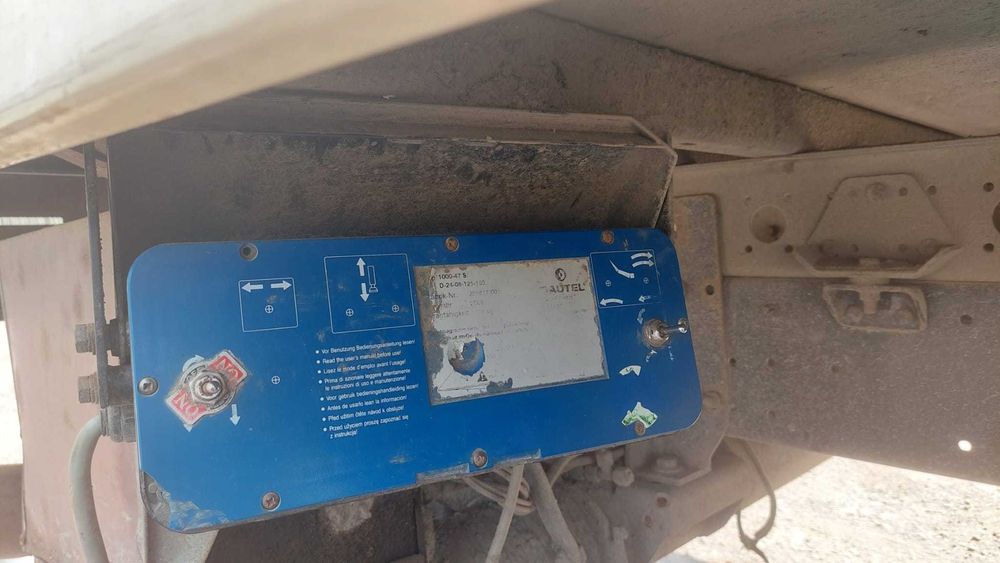 Vand autoutilitara MAN LE 8.180 cu lift DAUTEL